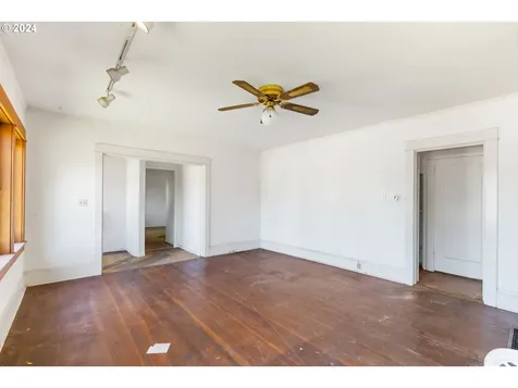 10534 Ne Beech Street Portland OR 97220
