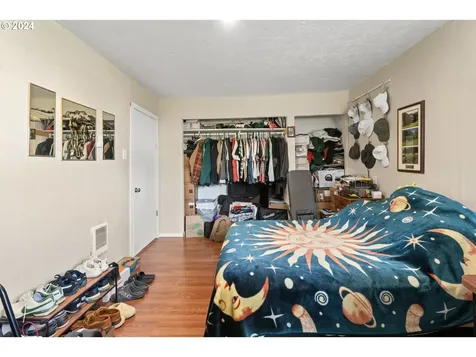 4033 Camellia Street Springfield OR 97478