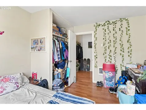 4033 Camellia Street Springfield OR 97478