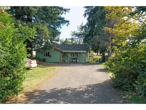 4033 Camellia Street Springfield OR 97478