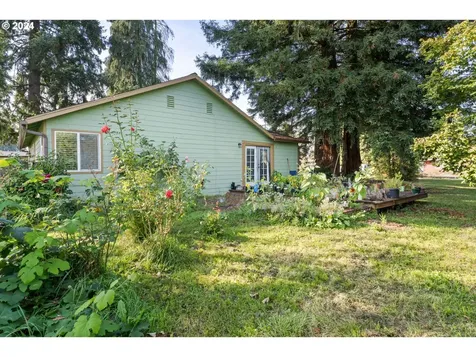 4033 Camellia Street Springfield OR 97478