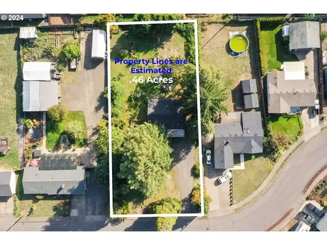 4033 Camellia Street Springfield OR 97478