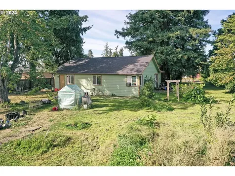 4033 Camellia Street Springfield OR 97478
