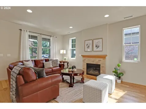11740 Nw Cedar Falls Drive Portland OR 97229