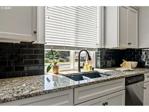 575 Lilac Lane Woodland WA 98674