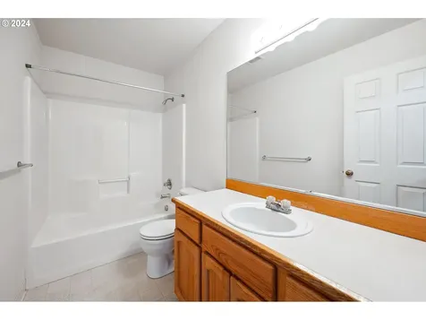 18108 SE 14th Street Vancouver WA 98683