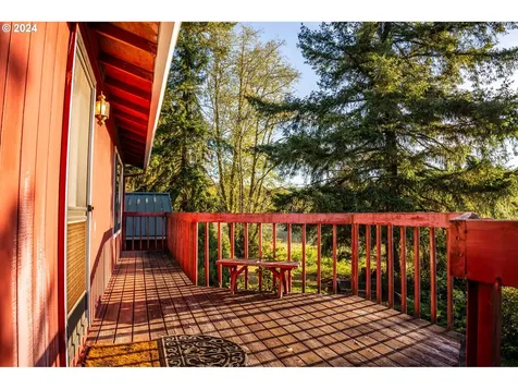 19523 Swedetown Road Clatskanie OR 97016