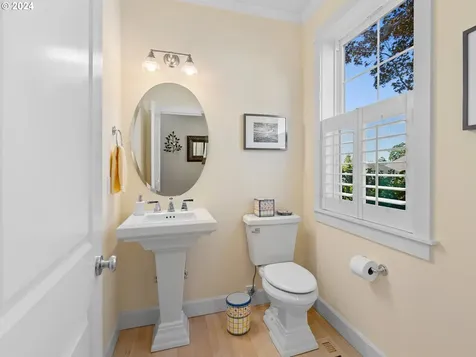 11694 Se Aerie Crescent Road Happy Valley OR 97086