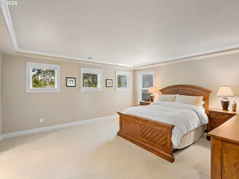 11694 Se Aerie Crescent Road Happy Valley OR 97086