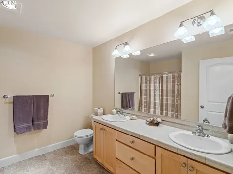 11694 Se Aerie Crescent Road Happy Valley OR 97086
