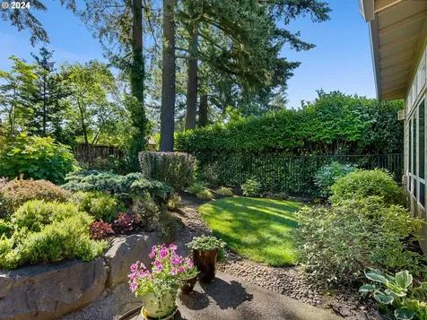 11694 Se Aerie Crescent Road Happy Valley OR 97086