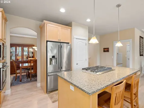 11694 Se Aerie Crescent Road Happy Valley OR 97086