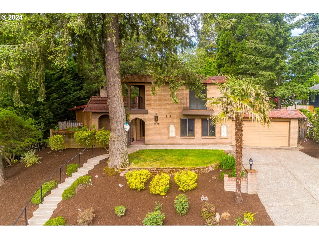 9921 SW 30th Avenue Portland OR 97219