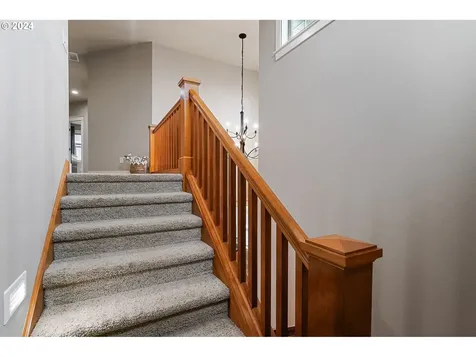 2032 Chapman Hill Drive Nw Salem OR 97304