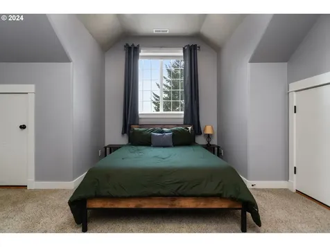 2032 Chapman Hill Drive Nw Salem OR 97304