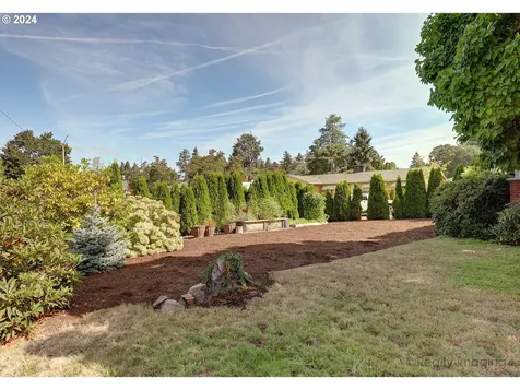1540 NE 128th Avenue Portland OR 97230