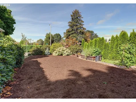 1540 NE 128th Avenue Portland OR 97230