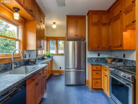 2955 NE 58th Avenue Portland OR 97213