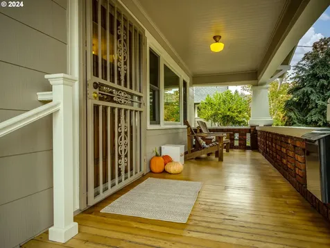 2955 NE 58th Avenue Portland OR 97213