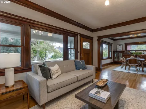 2955 NE 58th Avenue Portland OR 97213