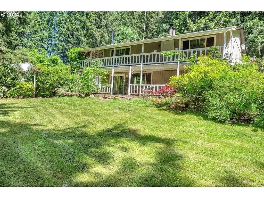 31101 Pond Drive Scappoose OR 97056