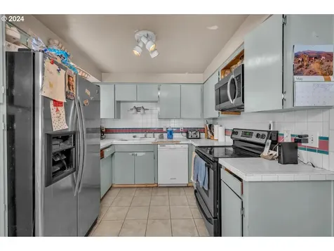 31101 Pond Drive Scappoose OR 97056