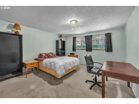 31101 Pond Drive Scappoose OR 97056