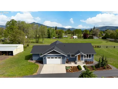 1036 Multnomah Road Hood River OR 97031
