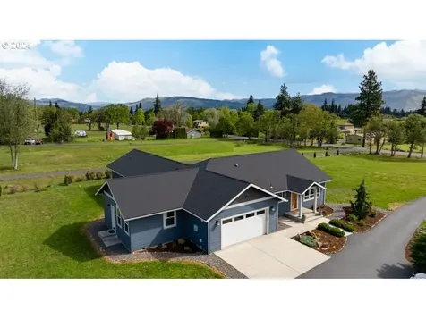1036 Multnomah Road Hood River OR 97031