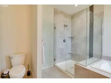 1036 Multnomah Road Hood River OR 97031