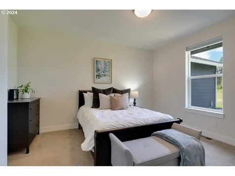1036 Multnomah Road Hood River OR 97031