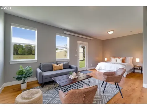 1036 Multnomah Road Hood River OR 97031
