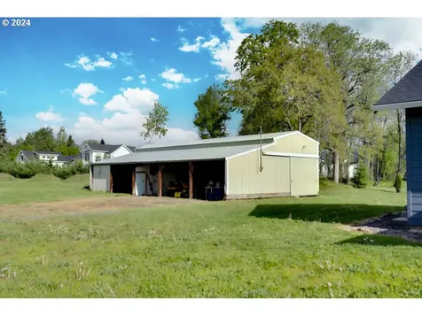 1036 Multnomah Road Hood River OR 97031