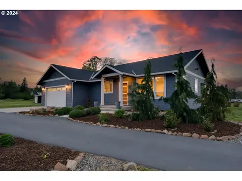 1036 Multnomah Road Hood River OR 97031