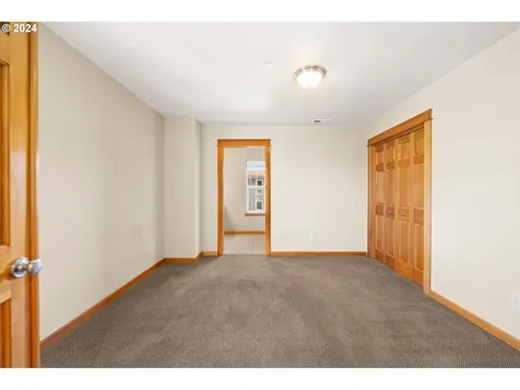 255 29th Street Astoria OR 97103