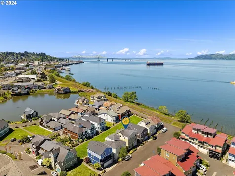255 29th Street Astoria OR 97103