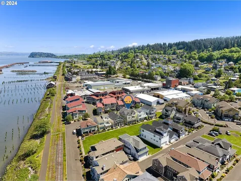 255 29th Street Astoria OR 97103