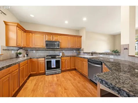 255 29th Street Astoria OR 97103