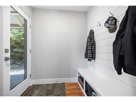 1234 SW 57th Avenue Portland OR 97221