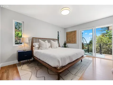 1234 SW 57th Avenue Portland OR 97221
