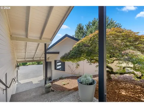 1234 SW 57th Avenue Portland OR 97221