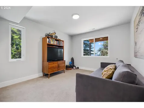 1234 SW 57th Avenue Portland OR 97221