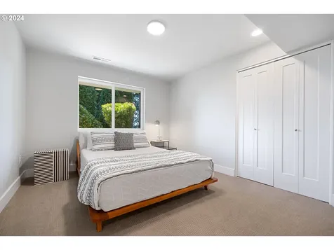 1234 SW 57th Avenue Portland OR 97221