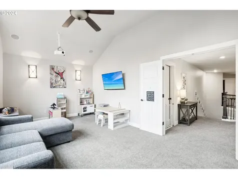 9611 SE Parkwood Way Happy Valley OR 97086