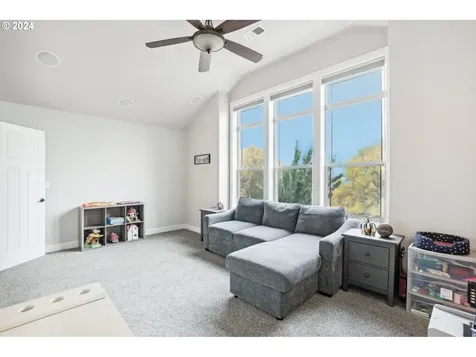 9611 SE Parkwood Way Happy Valley OR 97086