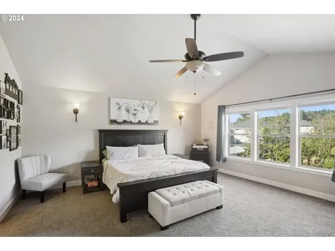 9611 SE Parkwood Way Happy Valley OR 97086