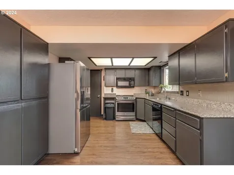 2360 NE 23rd Street Gresham OR 97030