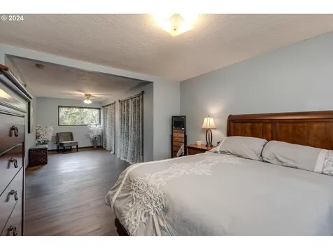 2360 NE 23rd Street Gresham OR 97030