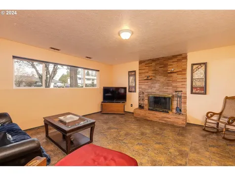 2360 NE 23rd Street Gresham OR 97030
