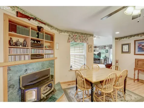 10515 Ne 337th Street La Center WA 98629
